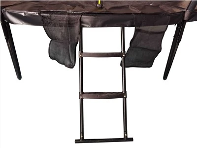 Skoveske og stige til trampoline
